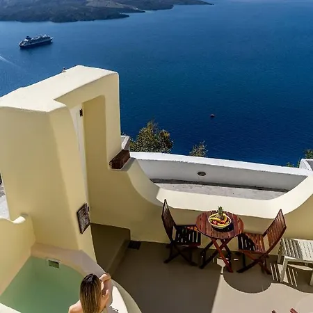 Alma Libre Fira (Santorini)
