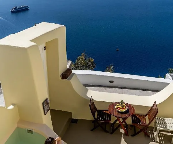 Alma Libre Fira (Santorini)