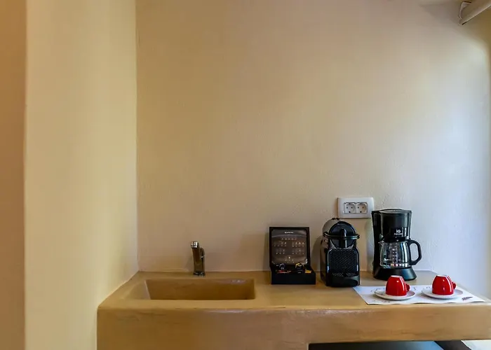 Alma Libre Fira (Santorini)